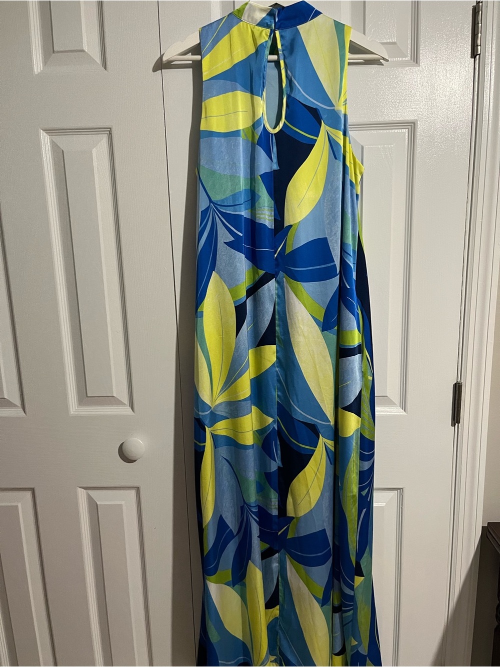 Nicole Miller Sleeveless Blue & Yellow Leaf-Print Maxi Dress - Picture 3 of 4